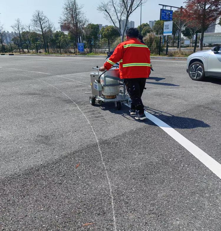 嘉兴海盐卡丁车跑道划线